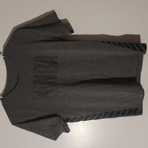 Boys NBA shirt grey in color